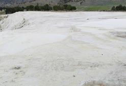 Pamukkale'de kuraklık tehdidi; suyun debisi düştü