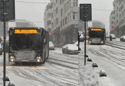 Arnavutköy'de İETT otobüsü yolda kaydı