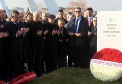 Deniz Baykal, vefatının 2'nci yıl dönümünde kabri başında anıldı