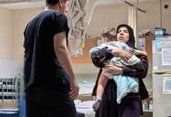 Üzerine çaydanlık devrilen Miraç bebek yaralandı