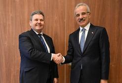Bakan Uraloğlu, Hollanda Çevre ve Toplu Taşıma Bakanı Jansen ile bir araya geldi