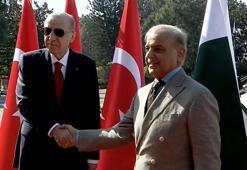 Cumhurbaşkanı Erdoğan, Pakistan'da resmi törenle karşılandı