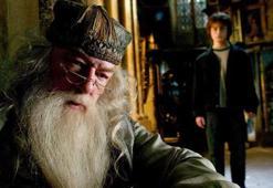 Harry Potter dizisinde ‘Dumbledore’u canlandıracak isim belli oldu