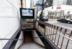 ABD'de bir kadın metroda doğum yaptı