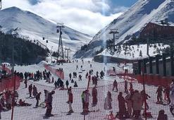 Palandöken'de kayakçılara kapalı olan alana çığ düştü