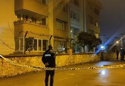 Tuzla'da kolonlarında çatlak tespit edilen 4 katlı bina tahliye edildi