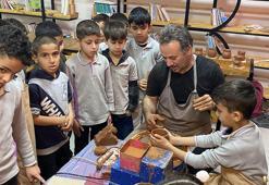 Midyat'ta çömlekçilik ilkokul öğrencilerinin elinde yeniden hayat buluyor