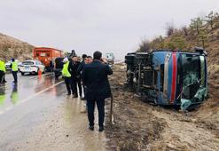 Kırıkkale'de cezaevi ring aracı devrildi: 9 yaralı