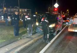 'Dur' ihtarına uymayıp, otomobiliyle polise çarptı; o anlar kamerada