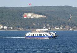 Gökçeada feribot seferlerine 'fırtına' engeli