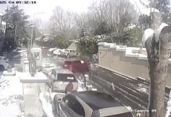 Sarıyer'de kayan cip önce 4 otomobile sonra yayaya çarptı: 1 ölü