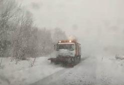 İstanbul'da kar kalınlığı yer yer 47 cm'ye ulaştı; 85 bin 805 ton tuz kullanıldı