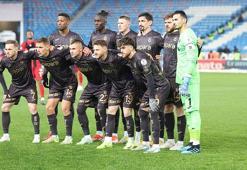 Trabzonspor evinde gülüyor