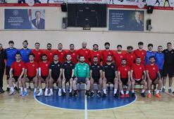 İşitme Engelli erkek Futsal Milli Takımı, Avrupa Şampiyonasına Aksaray’da hazırlanıyor