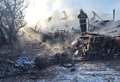 2 katlı ahşap evde yangın; 1 ölü, 1 yaralı