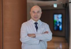 Beyin ve Sinir Cerrahisi Uzmanı Doç. Dr. Ali Zırh, 2 bininci Parkinson ameliyatını yaptı