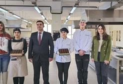 Liselilerden Dubai çikolatasının ardından zeytinli ve kabaklı çikolata