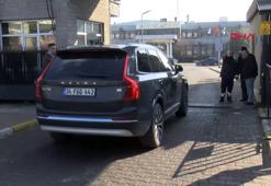 İnan Kıraç 2.5 saat süren işlemlerin ardından Adli Tıp Kurumu'ndan ayrıldı