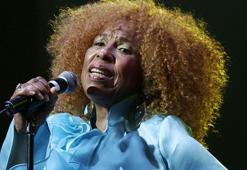 Grammy ödüllü şarkıcı Roberta Flack hayatını kaybetti