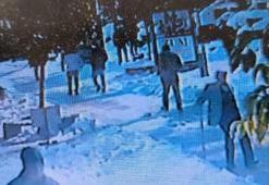 Karda kayıp düşen yaşlı adam öldü; o anlar kamerada