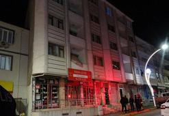 Banyoda bir anda dökülen fayanslar panik yarattı; 5 katlı bina tahliye edildi