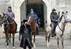 'At sırtında hac' geleneğini yaşatmak için yola çıkan 3 Müslüman İspanyol, Edirne'de