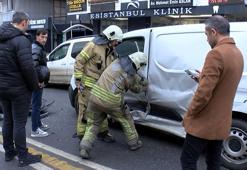 Bahçelievler'de kazada araçta mahsur kalan kişiyi itfaiye kurtardı