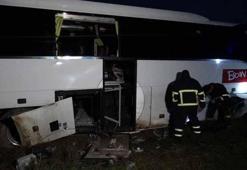 Çanakkale'de tur otobüsü yoldan çıktı; 37 yaralı