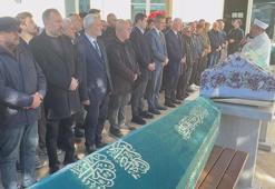 Avcılar'da babaları tarafından öldürülen 3 çocuk ve annesi son yolculuğuna uğurlandı