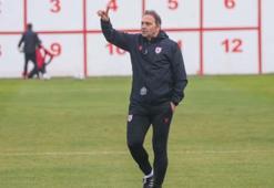 Samsunspor Futbol Direktörü Çapa: Yabancı hakemlerin maçlarımızı yönetmesi üzücü ama artık bu gerekiyor(ÖZEL HABER)