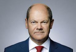 Almanya Başbakanı Scholz, Ukrayna Devlet Başkanı Zelenskiy ile telefonda görüştü