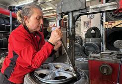 Kanseri yenen Remziye, lastik tamirciliği yapıyor