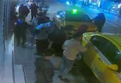 Taksim’de saniyeler içinde çifte kapkaç; 7 kişinin telefonunu çalan şüpheli kamerada