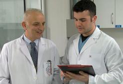 Doktor baba-oğul birlikte hayat kurtaracak