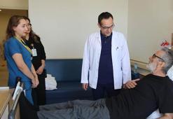 Kalbinde delik olan hasta, kasıktan anjiyografi yöntemiyle sağlığına kavuştu
