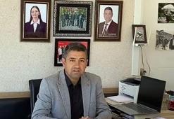 Davulcu gelmeyen mahallenin muhtarı hoparlör ile sahura kaldırıyor