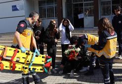 İhbara giden sağlık ekiplerine sürpriz kutlama