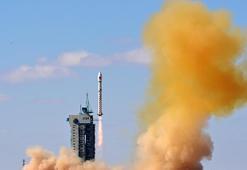 Çin uzaya iki yeni yeni uydu gönderdi