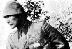 Atatürk, Çanakkale’de kahramanlıkları fotoğraflayan Necati öğretmenin ordu fotoğrafçısı olmasını teklif etmiş