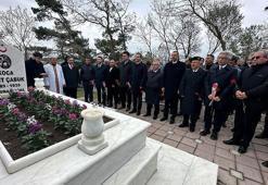 Seyit Onbaşı, mezarı başında anıldı