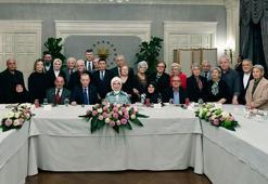 Emine Erdoğan’ın huzurevi sakinleriyle iftar programına Cumhurbaşkanı Erdoğan’dan sürpriz ziyaret