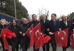 CHP milletvekillerinden İmamoğlu'na destek yürüyüşü