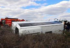 Keşan’da öğrenci servis midibüsü şarampole devrildi: 27 yaralı