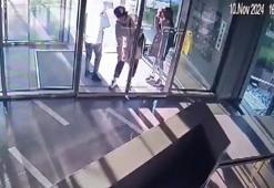 Bakırköy'de rezidanstan hırsızlık yapan 2 şüpheli yakalandı