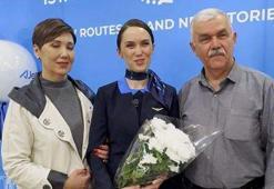 AJet kabin amirinin duygusal uçuşu