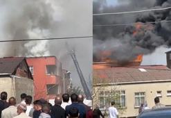 Avcılar'da 3 katlı binada yangın