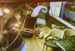 Esenyurt'ta pastanede 'yüksek ses' şikayetiyle uyarılan müşteriler iş yeri sahibine tekme tokat saldırdı