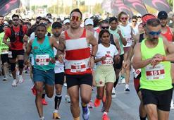 20'nci yılını kutlayan Runtalya Maratonu heyecanla koşuldu