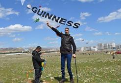 Dünyanın en uzun adamı Kösen, uçurtma şenliğine katıldı