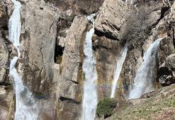 Hakkari'nin 'saklı cenneti' Marinus Şelalesi’ne doğasever ilgisi
